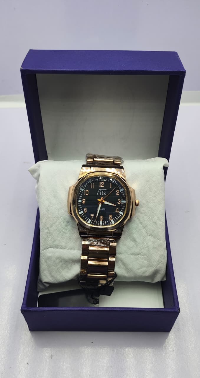 Vitz Luxury Gold Quartz Watch – Classic Black Dial